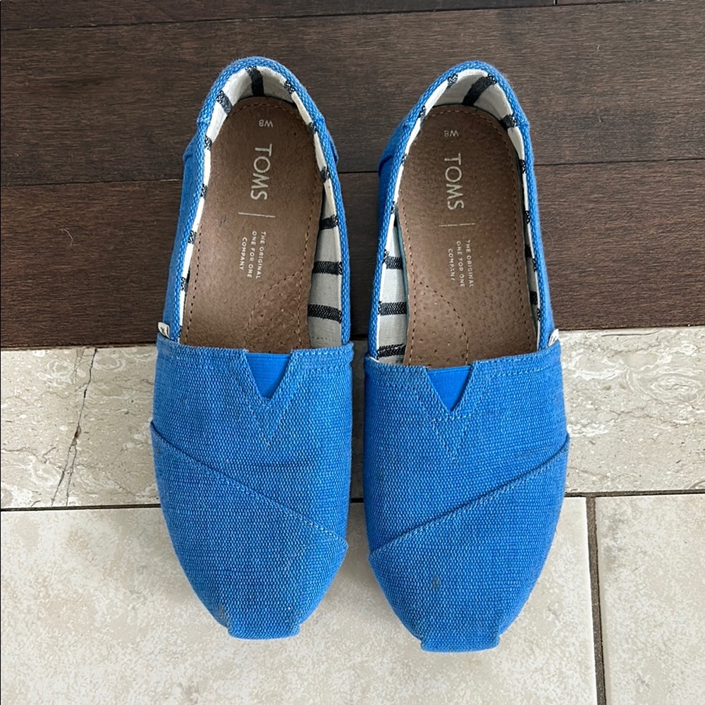 TOMS Vibrant Blue Casual Slip-Ons